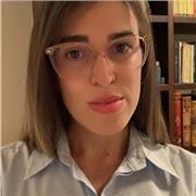 Profesora de Filosofía y lengua Portuguesa para niños a adultos